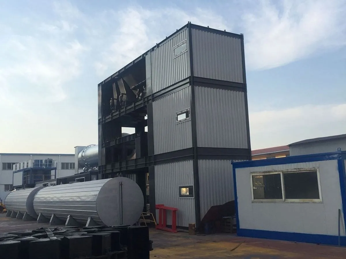 Containerized asphalt mixing plant with stacked container modules and bitumen tanks